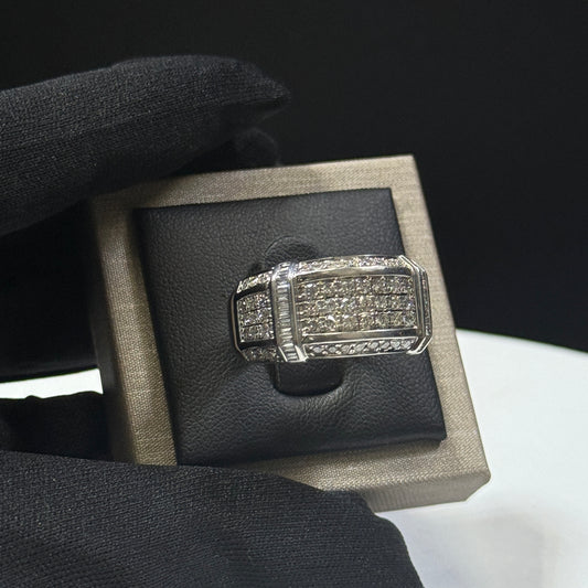 10K White Gold Diamond Gents Ring 9g Size 10 (2.25ctw)