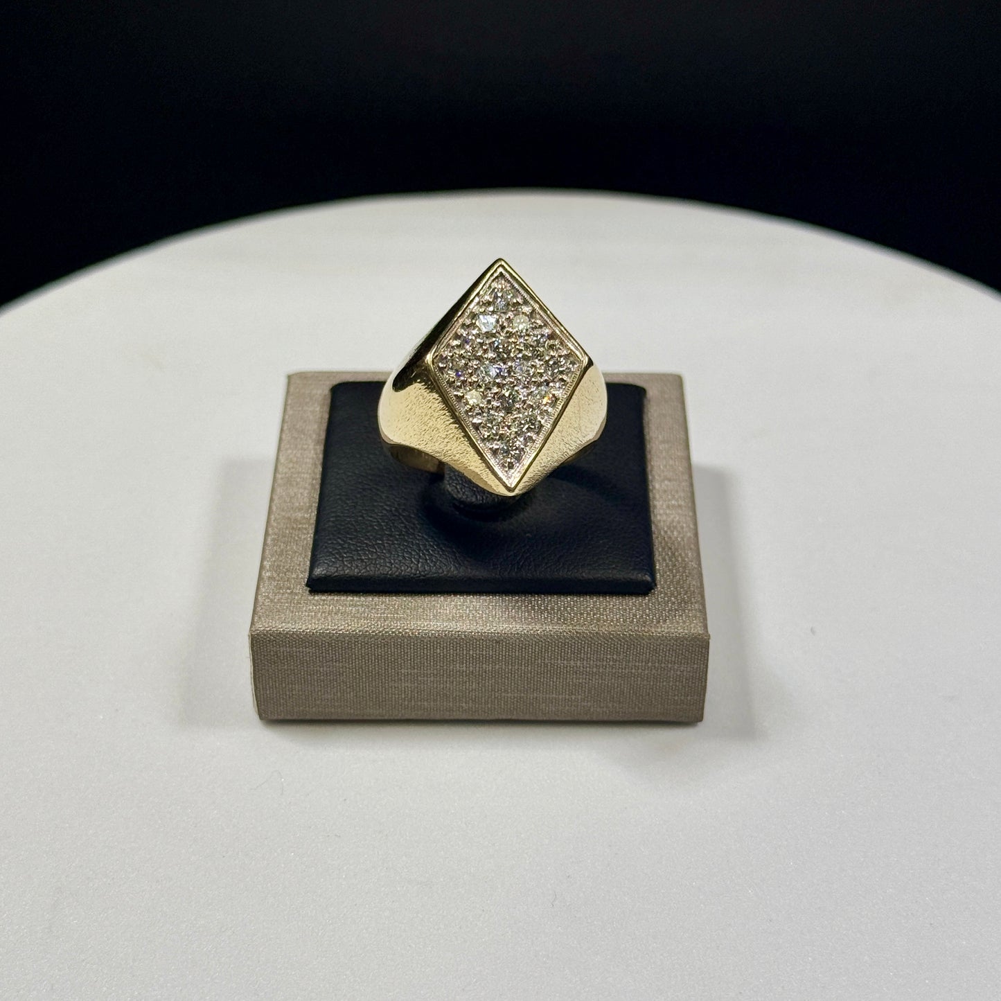 14K Yellow Gold Pave Diamond Concave Ring 10.3g – Size 12 (1.25ctw)