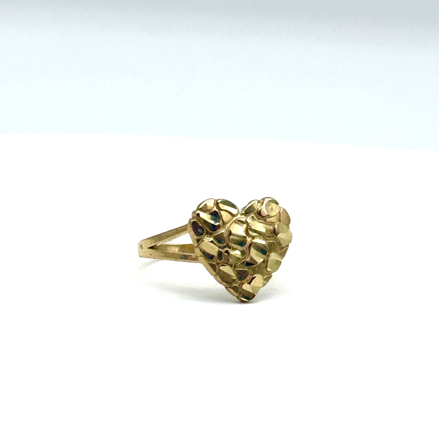 10K Yellow Gold Nugget Heart Ring Diamond Cut Size 8.5 2.3g