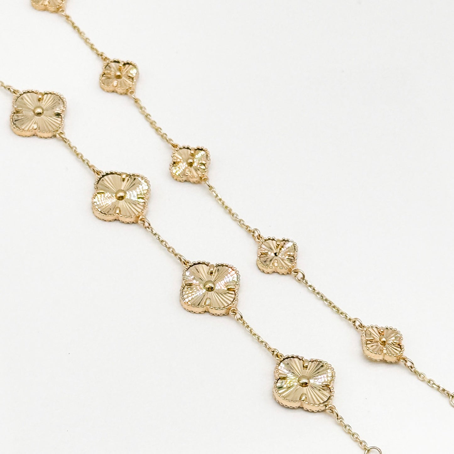14K Yellow Gold Clover Bracelet 8 Inch 8 Grams 13.75mm Clover Station Style