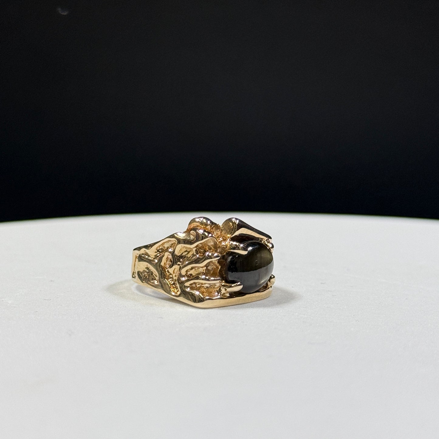 14K Yellow Gold 10.5G Star Sapphire Ring Size 9