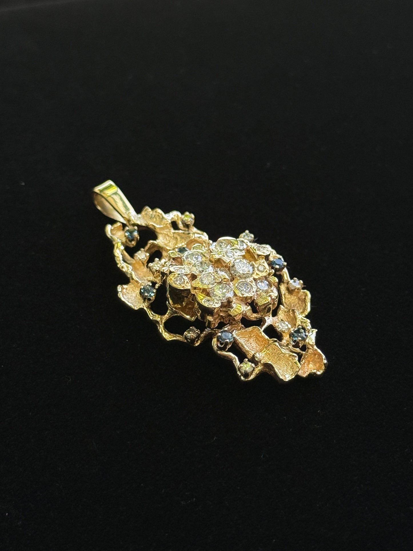 14K Yellow Gold Sapphire and Diamond Nugget Style Design 18.9G Pendant