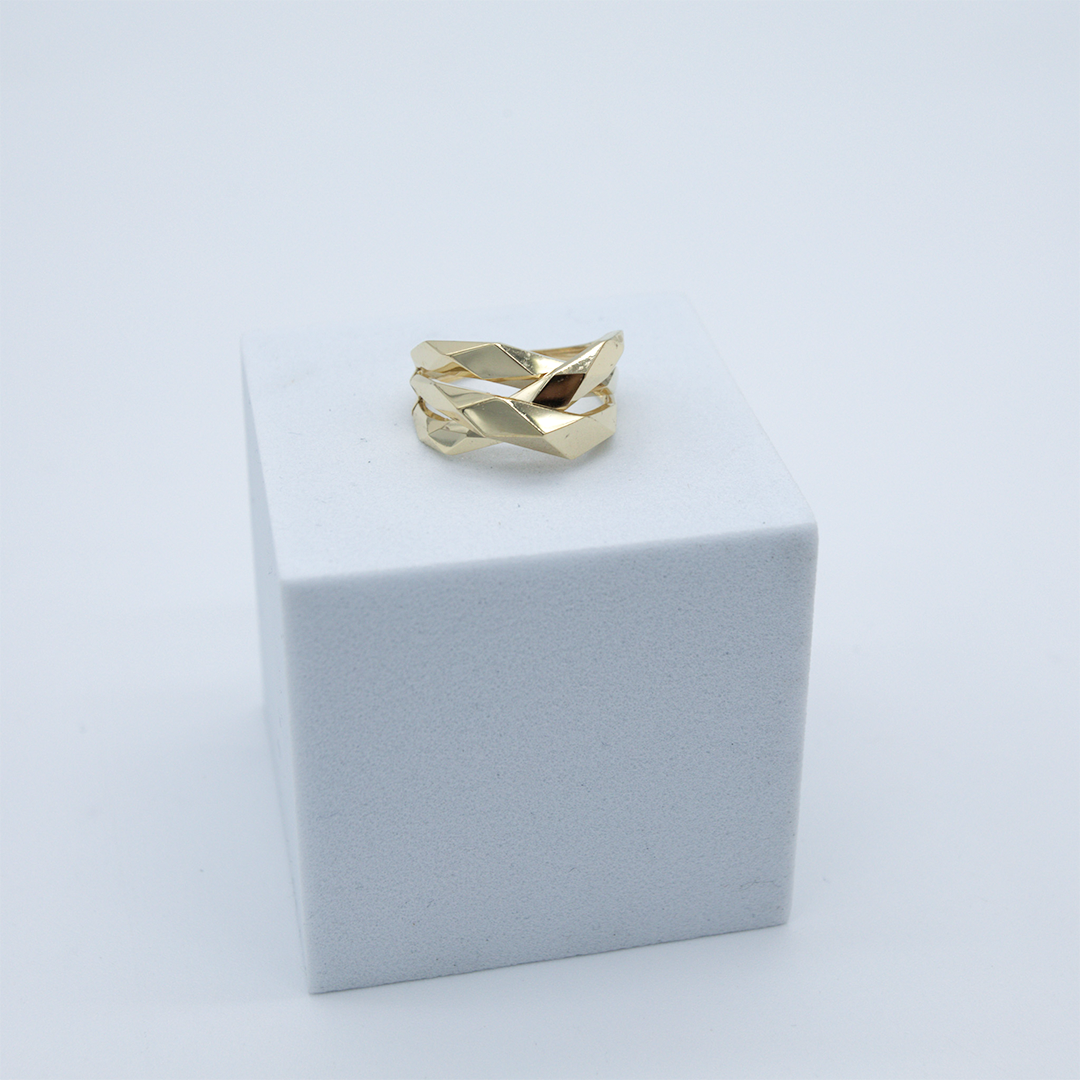 14K Yellow Gold Hexagon Design