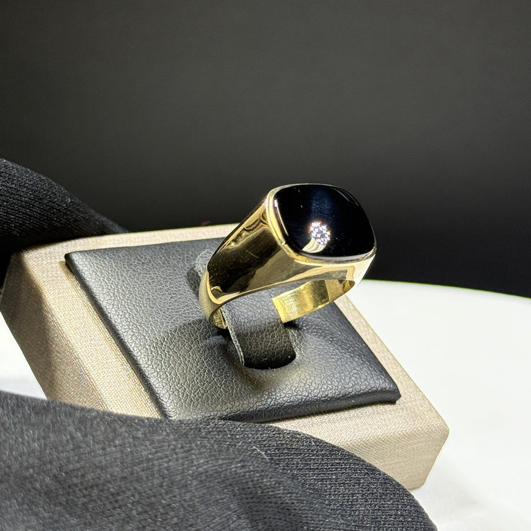 14K Yellow Gold Onyx Cabochon Ring 7.6g – Size 9