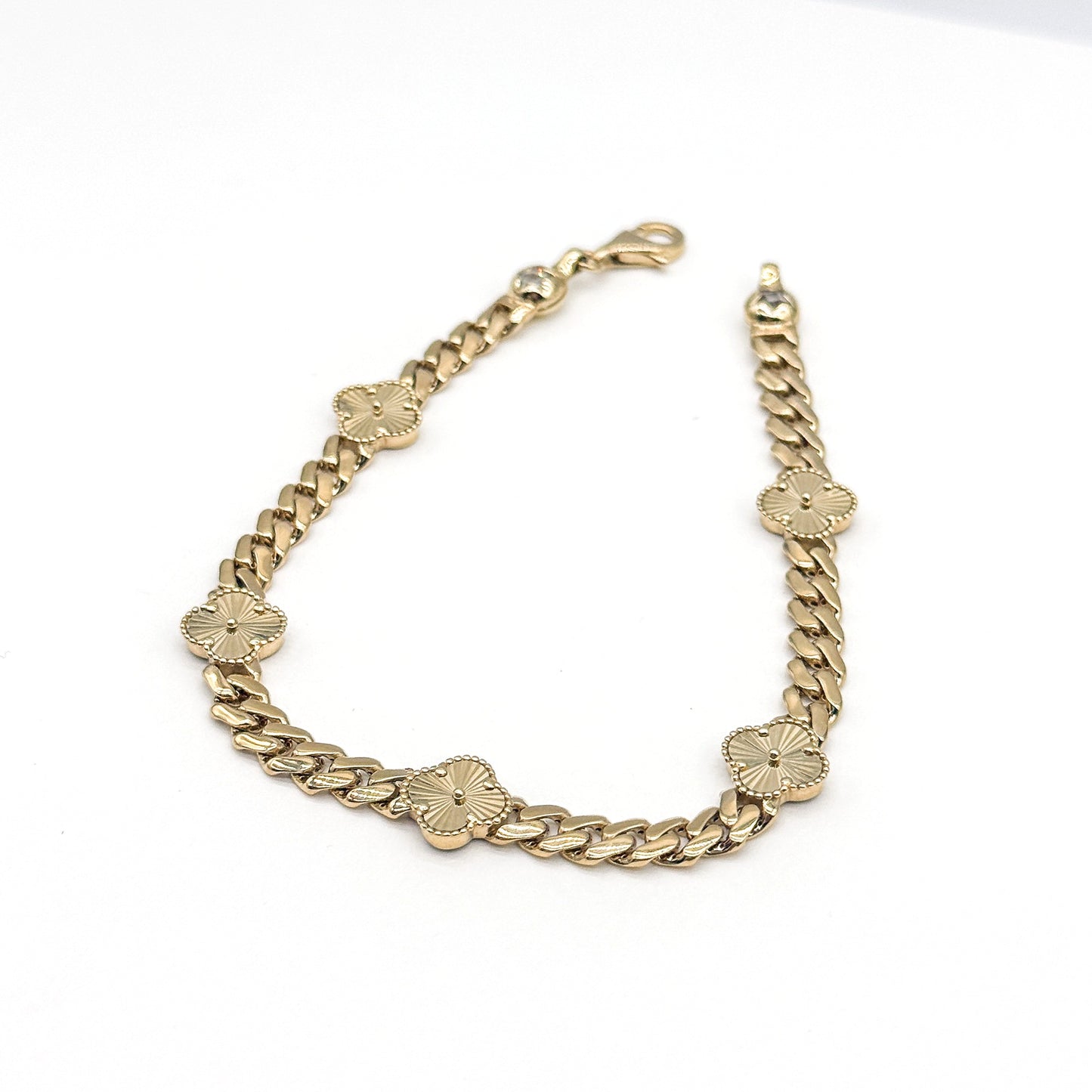 14K Yellow Gold Clover Curb Bracelet 7.5 Inch Solid Gold 8 Grams