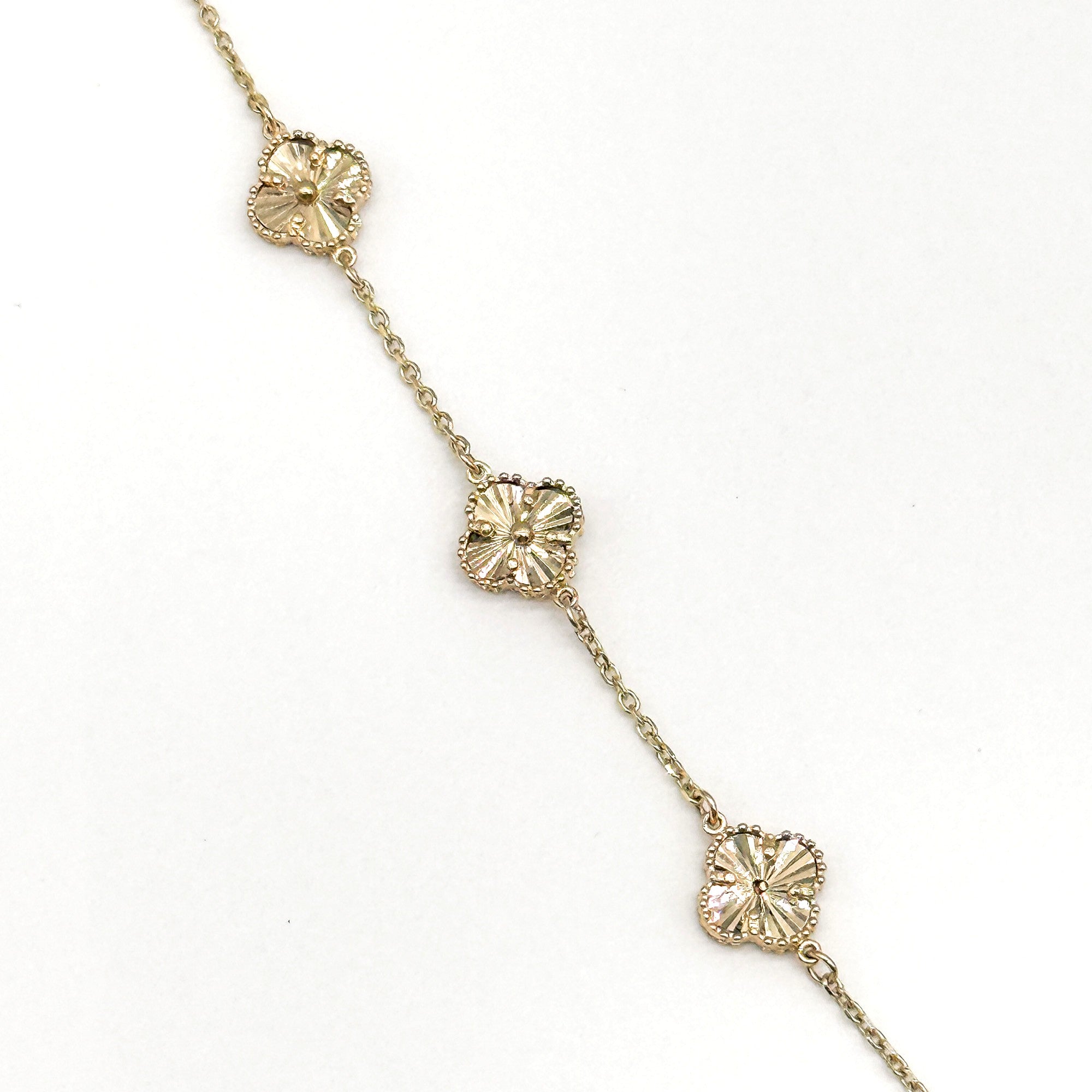 14K Yellow Gold Clover Bracelet 7.5 Inch Dainty 5.3 Grams Station Style