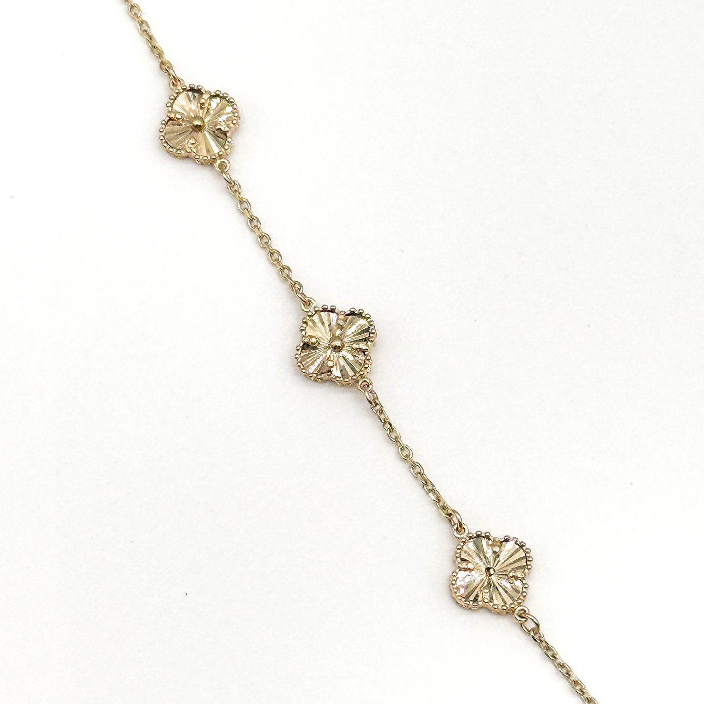 14K Yellow Gold Clover Bracelet 7.5 Inch Dainty 5.3 Grams Station Style