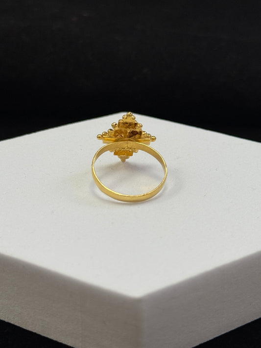 21K Yellow Gold Diamond Cut Bead Star Women’s Ring