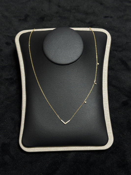 14K Yellow Gold 1.4actw Diamond “V” 18” Necklace