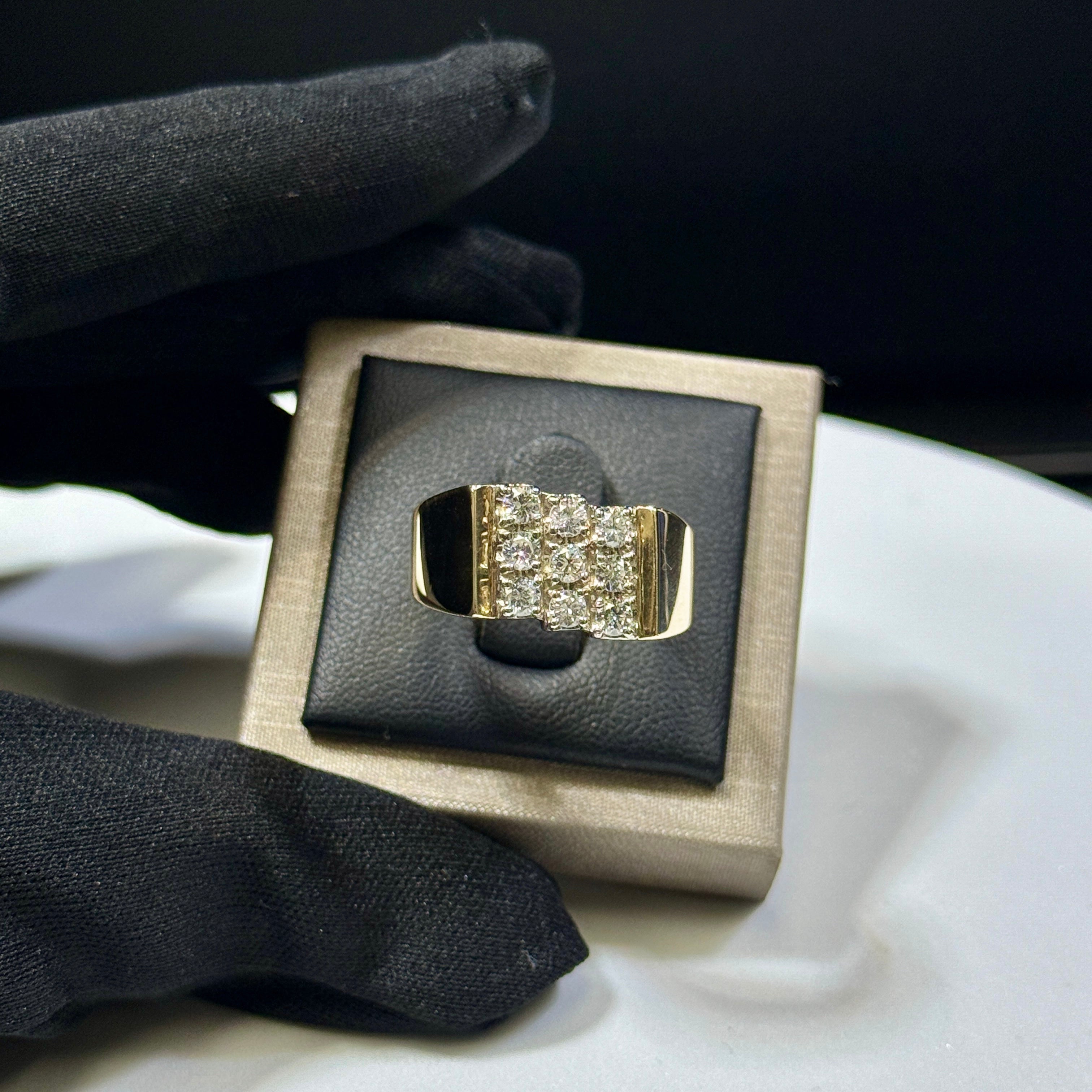 14K Yellow Gold 8.1G 1actw Round Brilliant 9 Diamond Ring Size 10