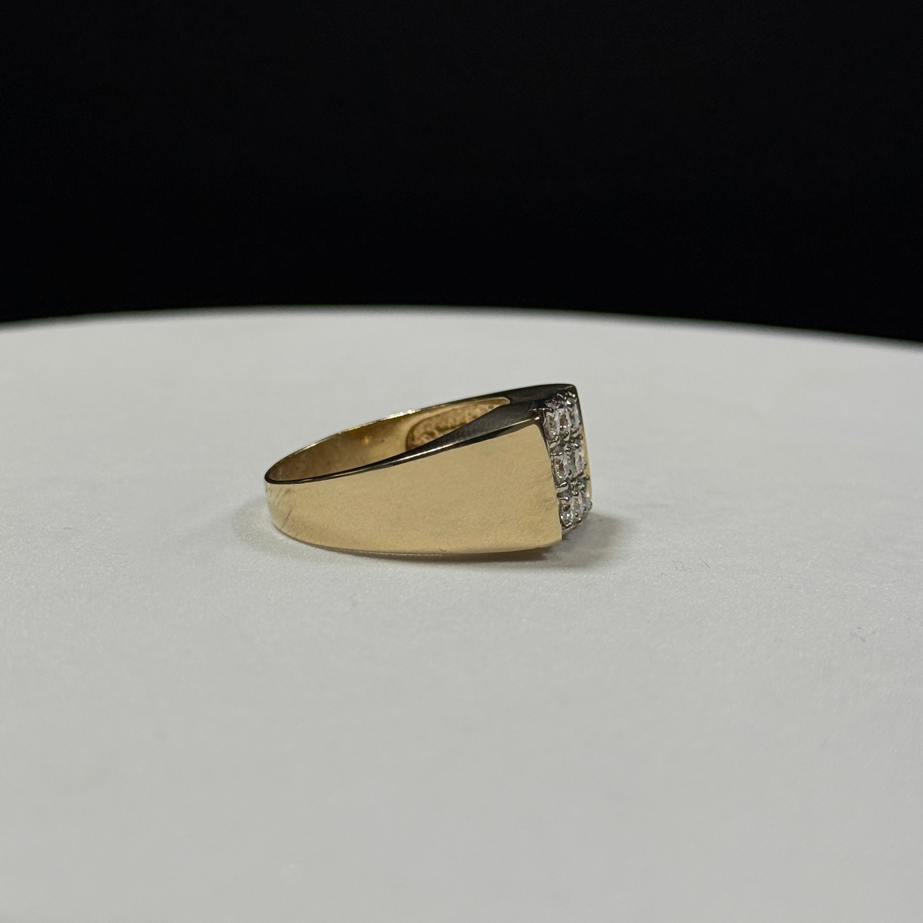 14K Yellow Gold 8.1G 1actw Round Brilliant 9 Diamond Ring Size 10