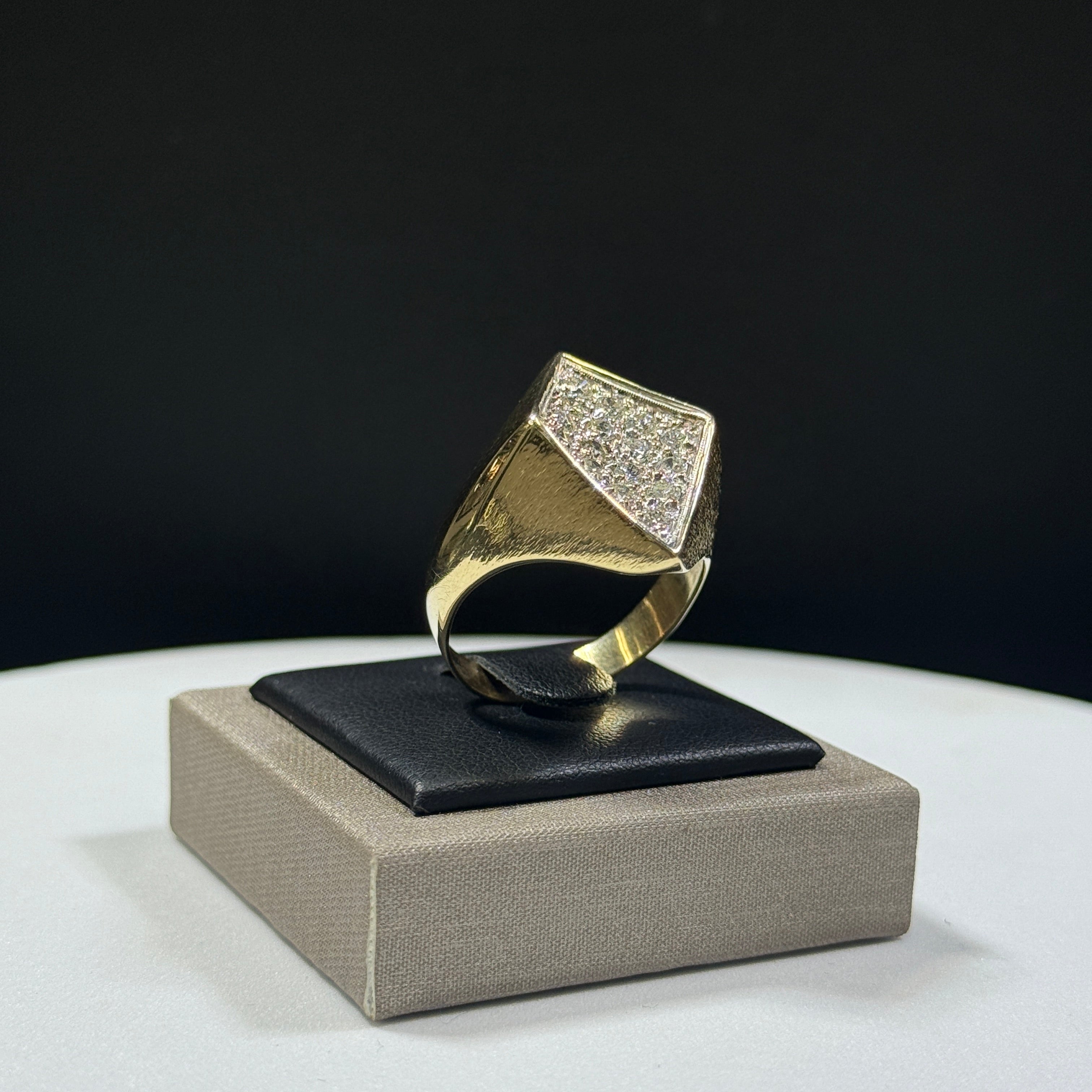 14K Yellow Gold Pave Diamond Concave Ring 10.3g – Size 12 (1.25ctw)