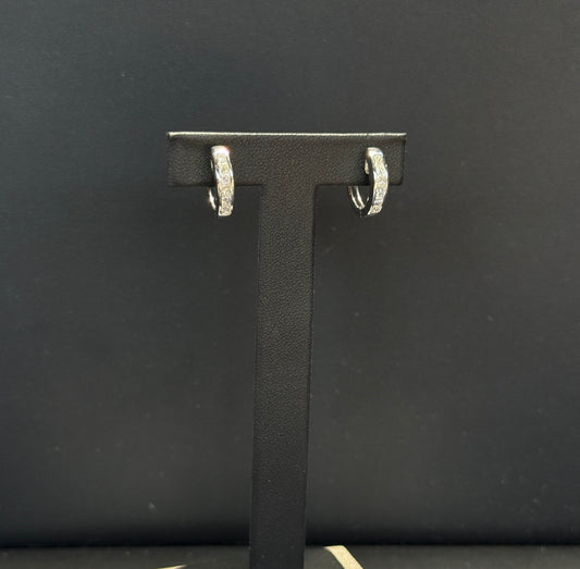 18K White Gold .96ctw Diamond Hinge Hoop Earrings
