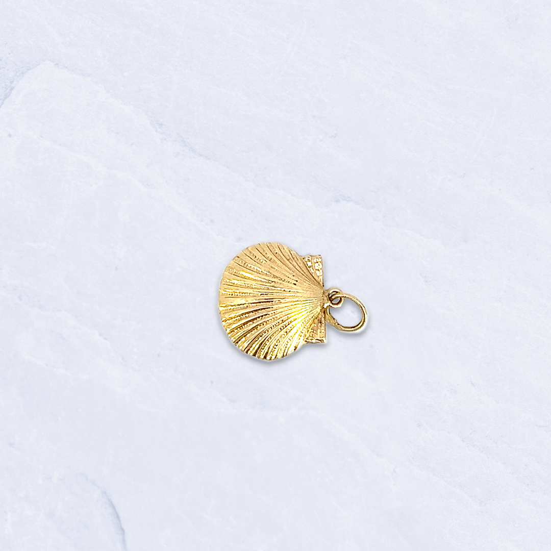 14K Yellow Gold Shell Pendant